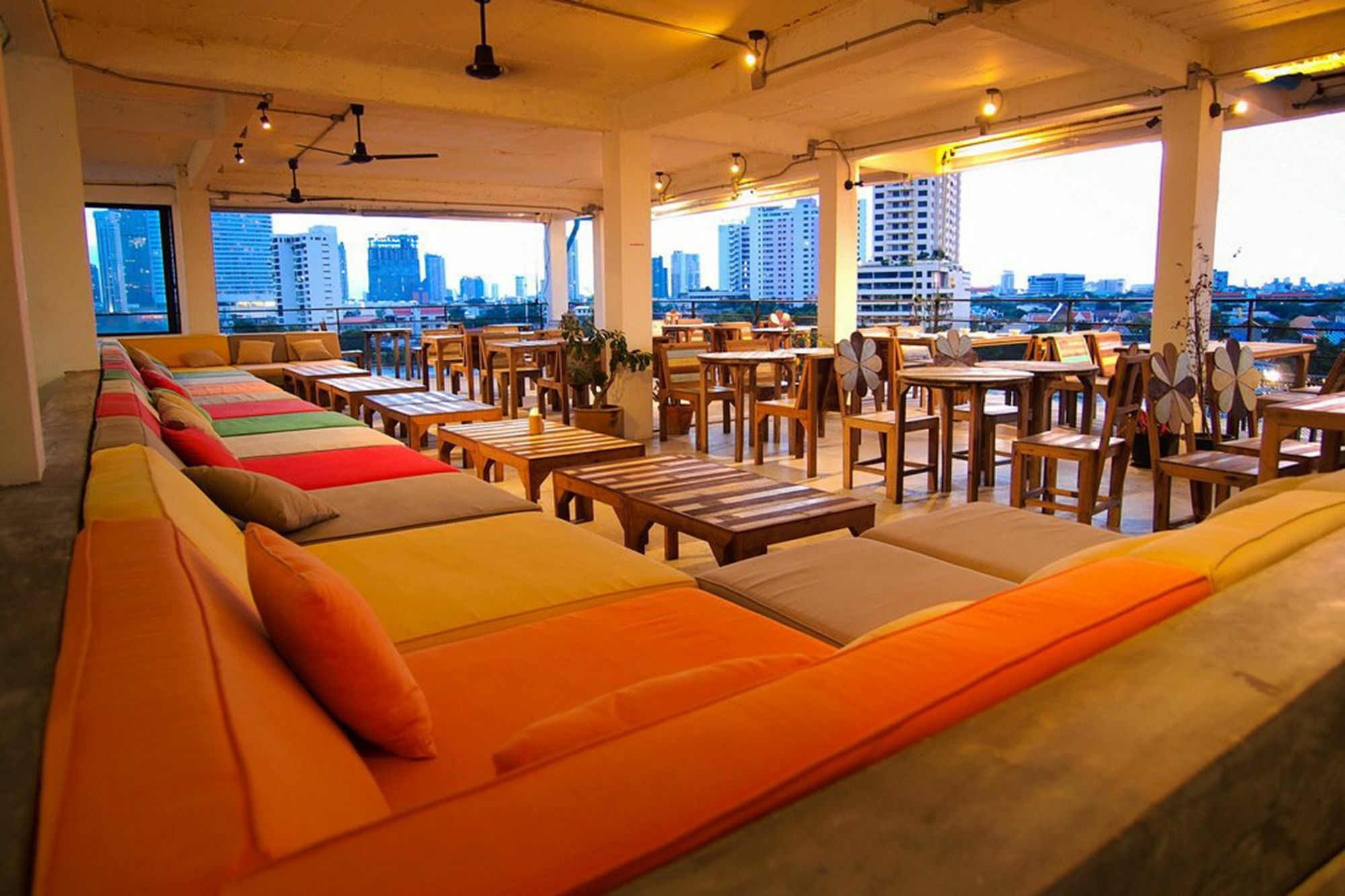 Riverview Residence Bangkok Exterior foto